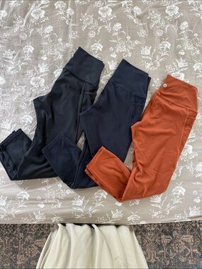 Senita Cropped Capri Leggings Bundle